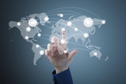 電子商務(wù)與計(jì)算機(jī)技術(shù)開(kāi)發(fā)的融合 專業(yè)就業(yè)前景分析